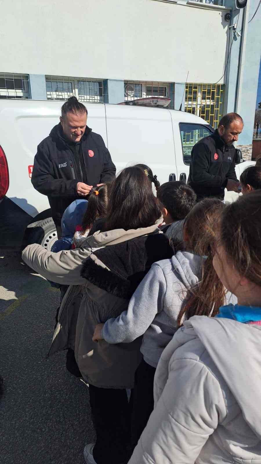 Öğrencilere afet farkındalık eğitimi verildi