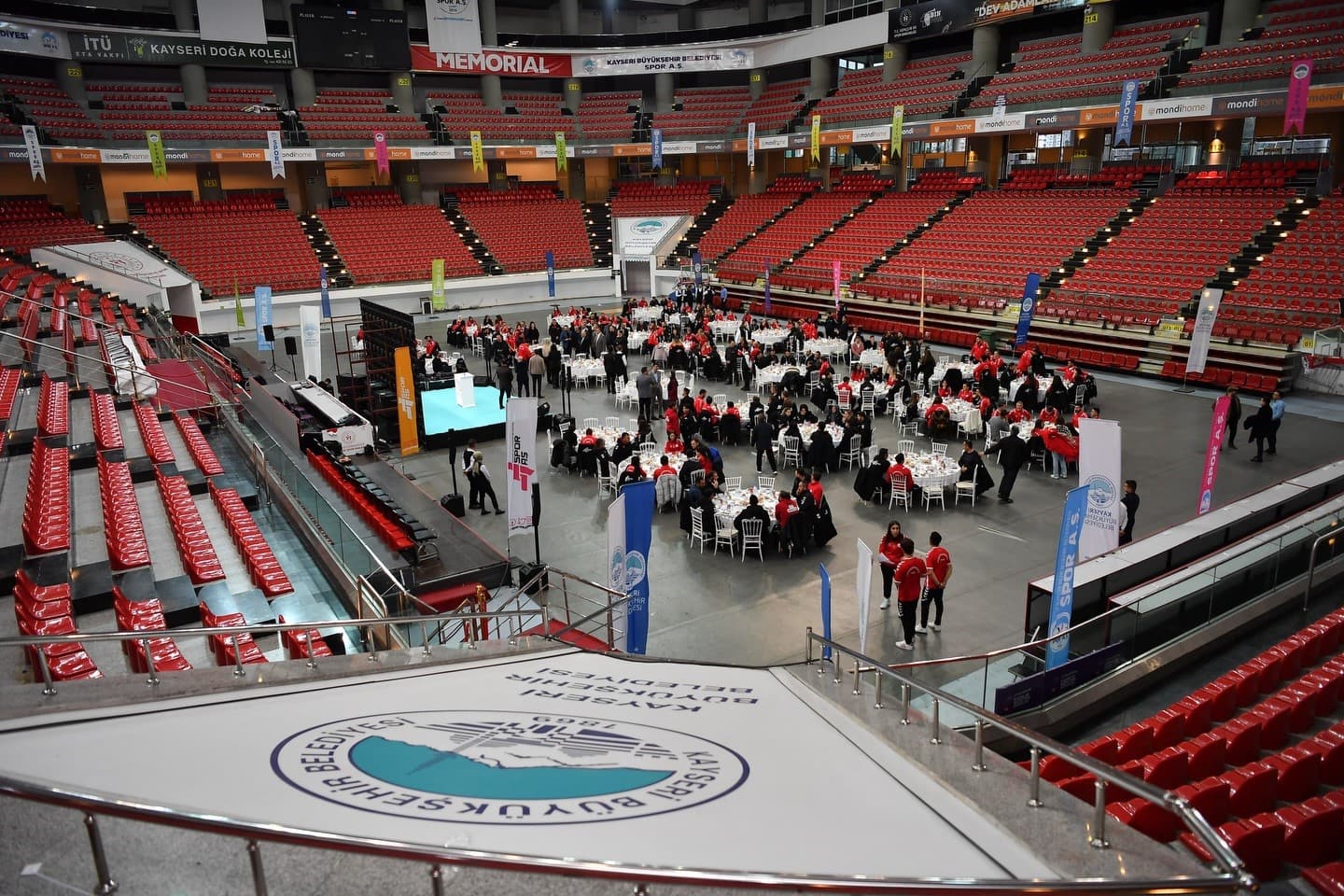 Başkan Büyükkılıç iftar sofralarında