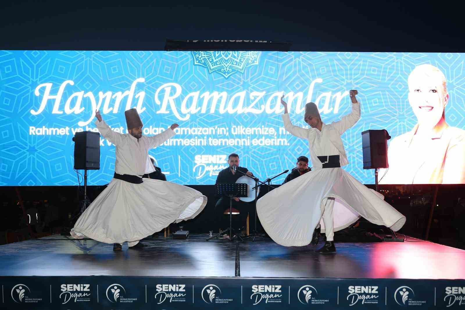 Binlerce kişi Merkezefendi Belediyesinin gönül sofrasında buluştu