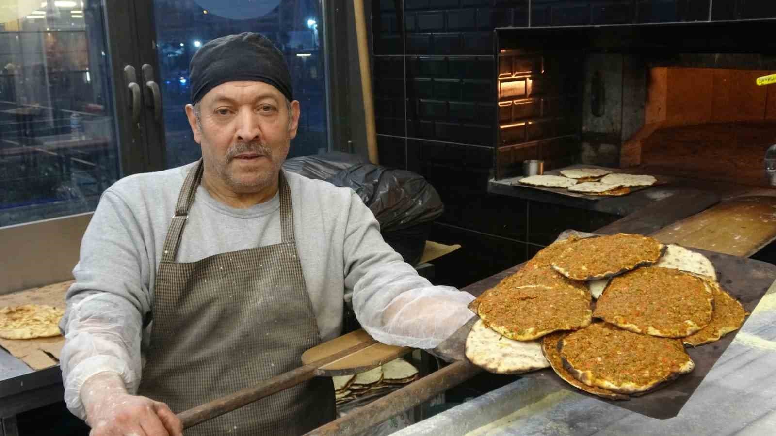 Gaziantep’te kebapçılar iftarda dolup taşıyor