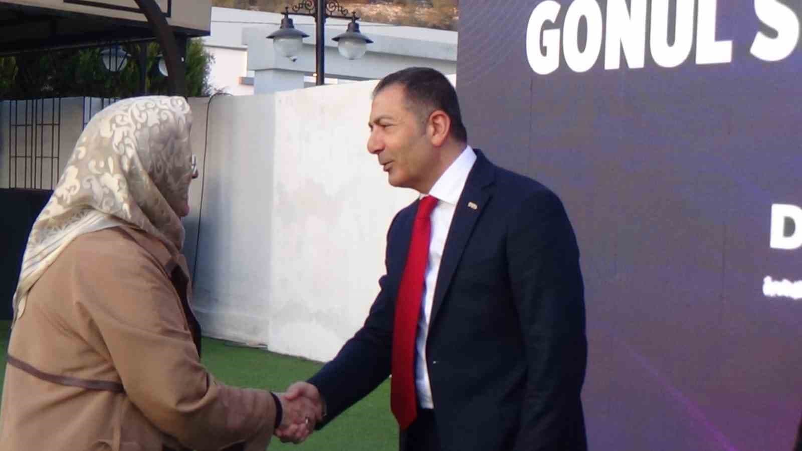 Denizli Ticaret Odası üyeleriyle iftar sofrasında buluştu