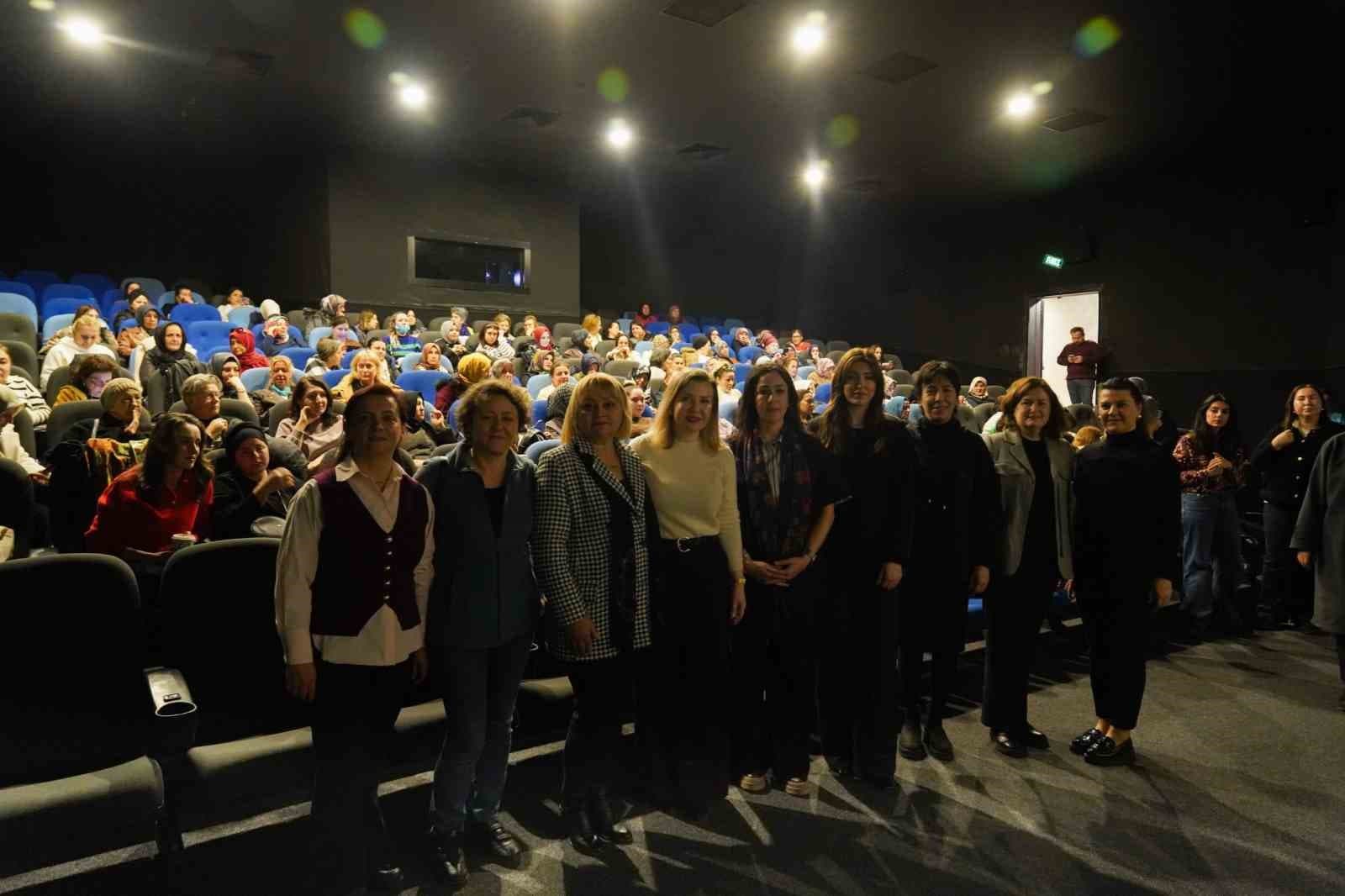 Atakum’da kırsaldan merkeze 150 kadın sinema ile buluştu