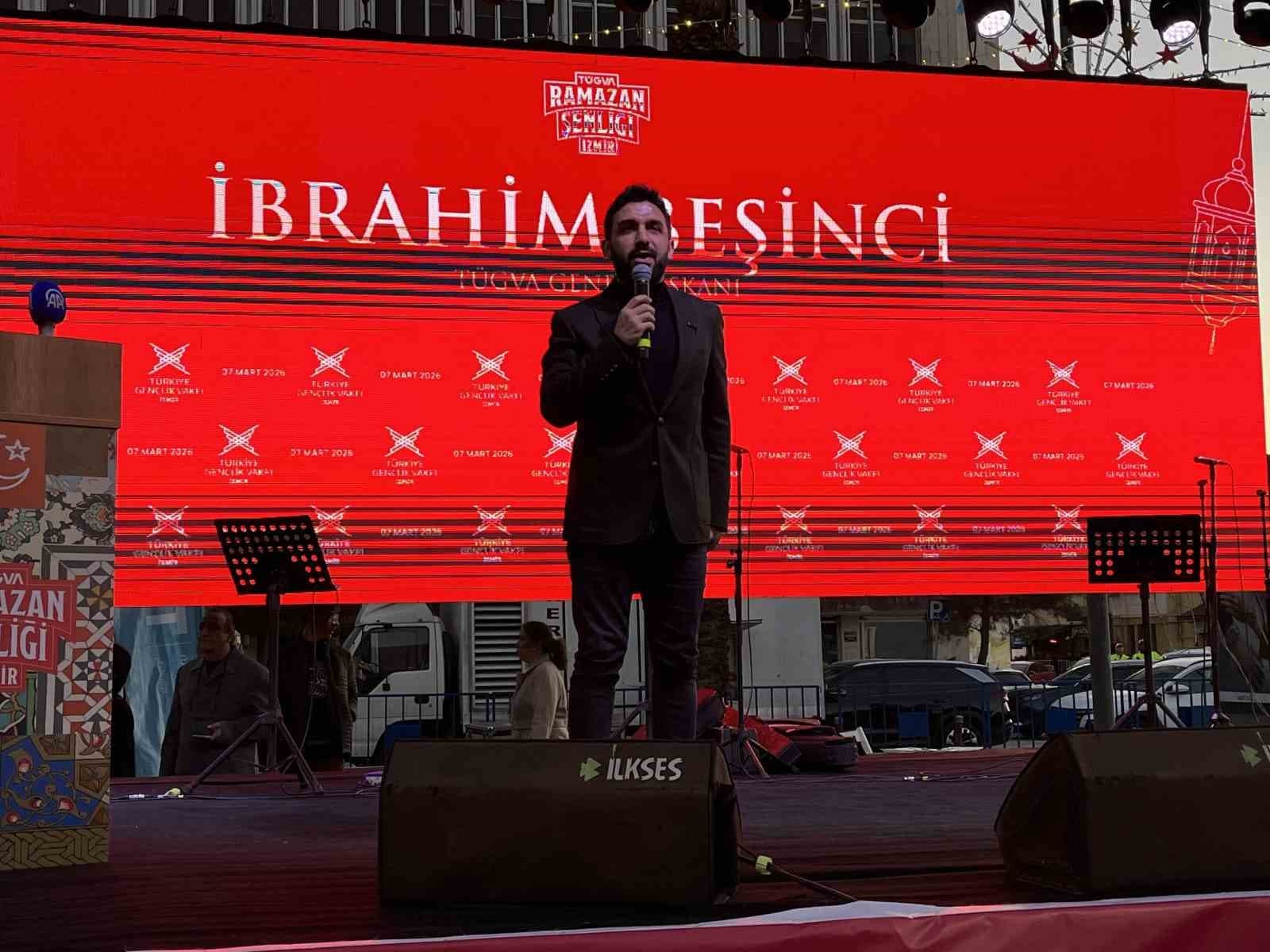 İzmir’de ’Ramazan Şenliği ve Büyük Aile İftarı’