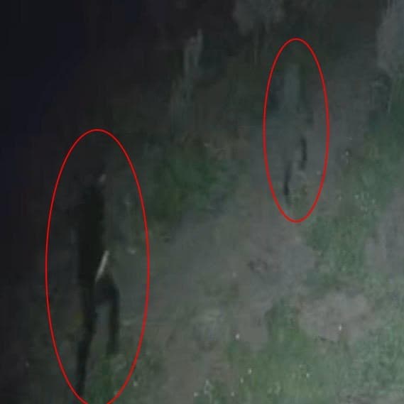 Evinden çıkan şüphelileri kovalayan genç vurularak öldürüldü