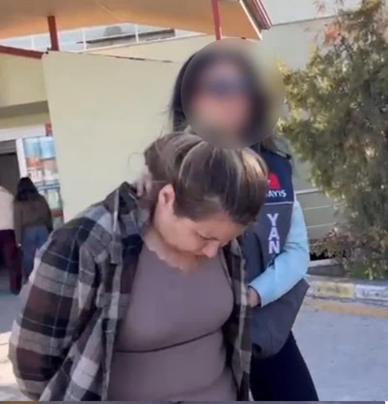 Farklı unvanlarla vatandaşları dolandıran kadın tutuklandı