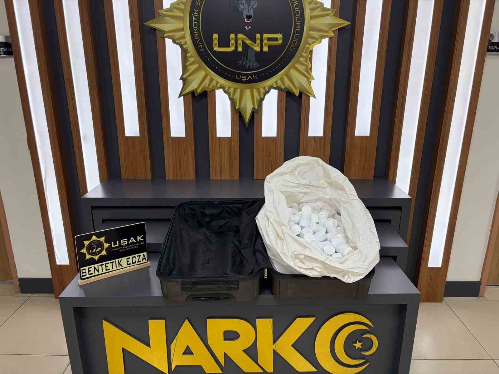 Uşak’ta uyuşturucu operasyonu: 3 tutuklama