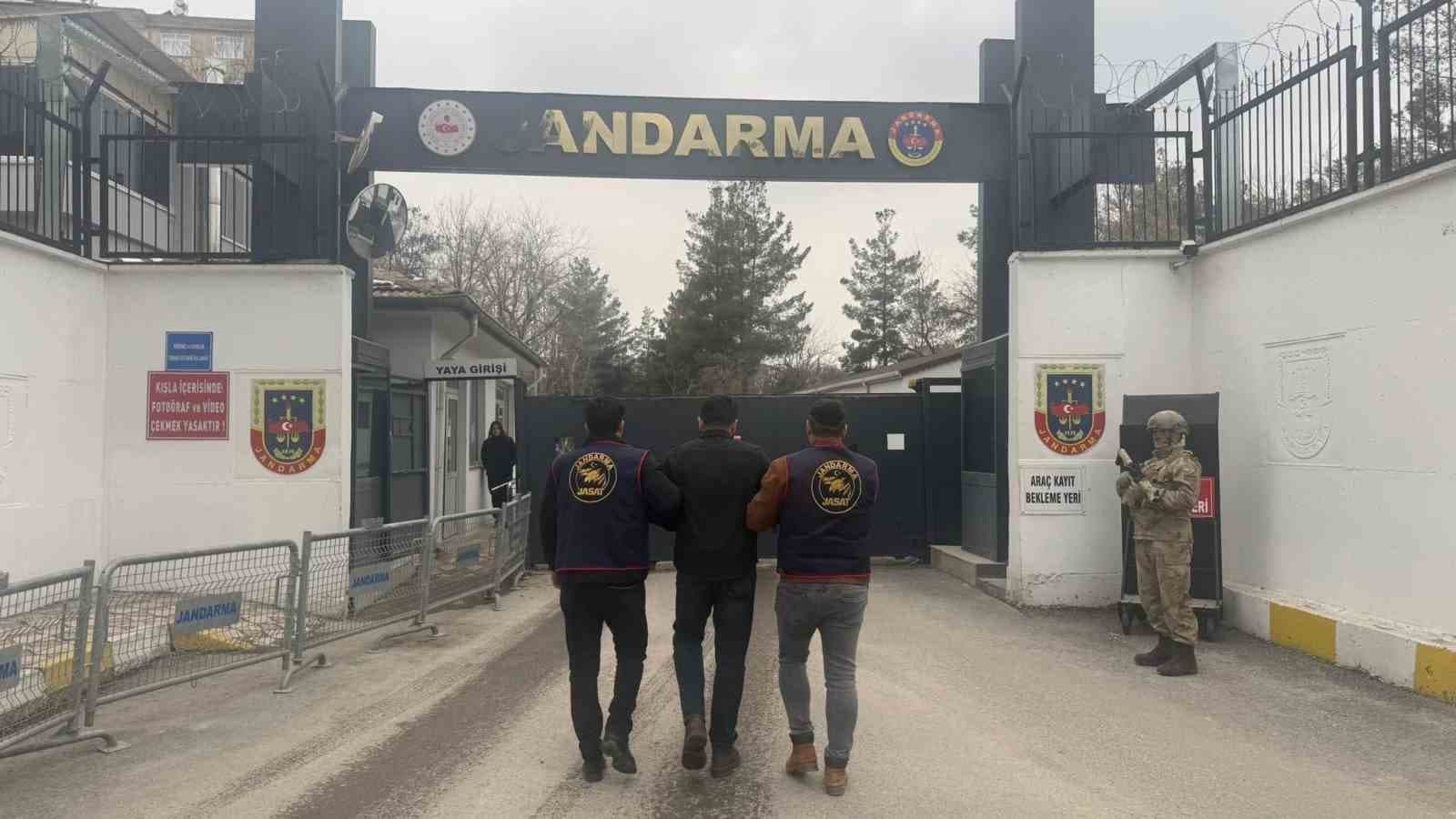 Diyarbakır’da farklı suçlardan araması bulunan 138 kişi yakalandı