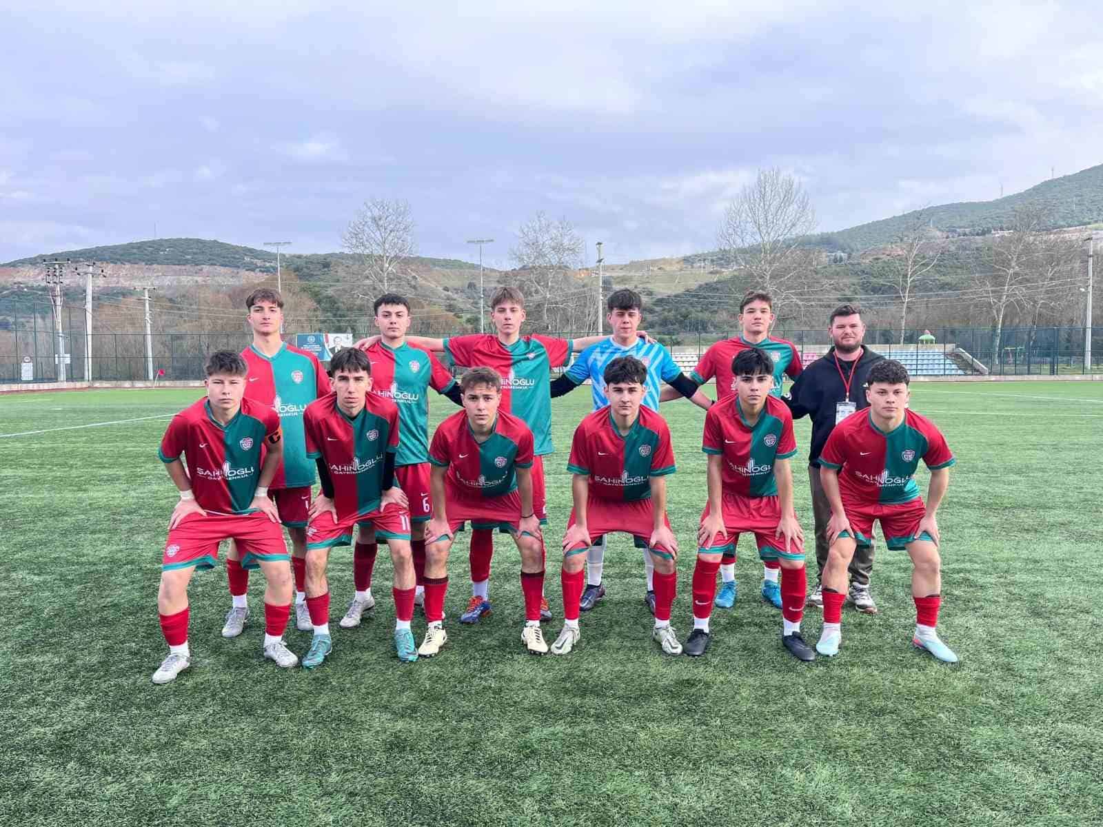 U18 Gençler Ligi’nin şampiyonu Osmanelispor gol oldu yağdı