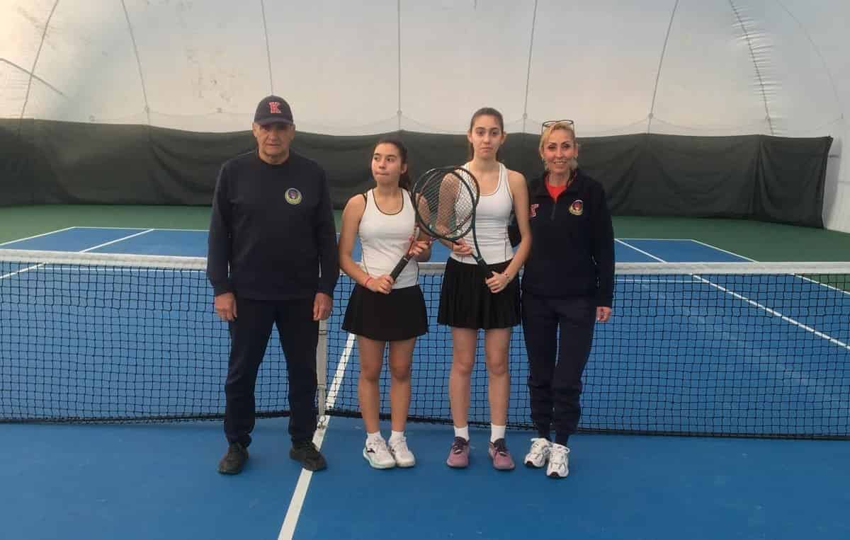 Namağlup lider oldu