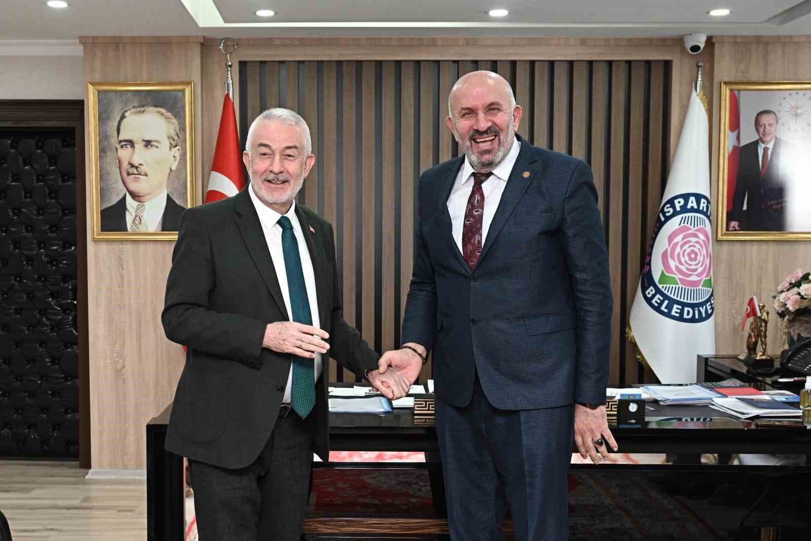 Muhtarlar konfederasyonu heyeti Isparta’da bir araya geldi