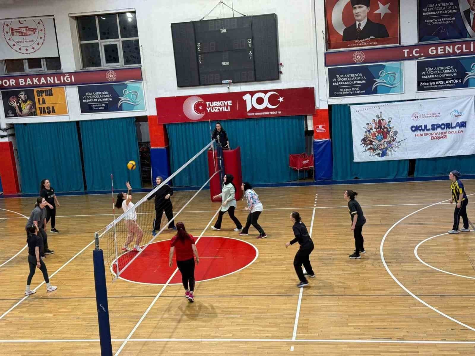 Kadınlar gününde Düzce’nin sultanları sahadaydı