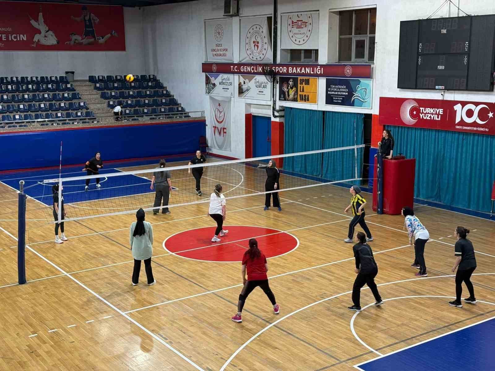 Kadınlar gününde Düzce’nin sultanları sahadaydı