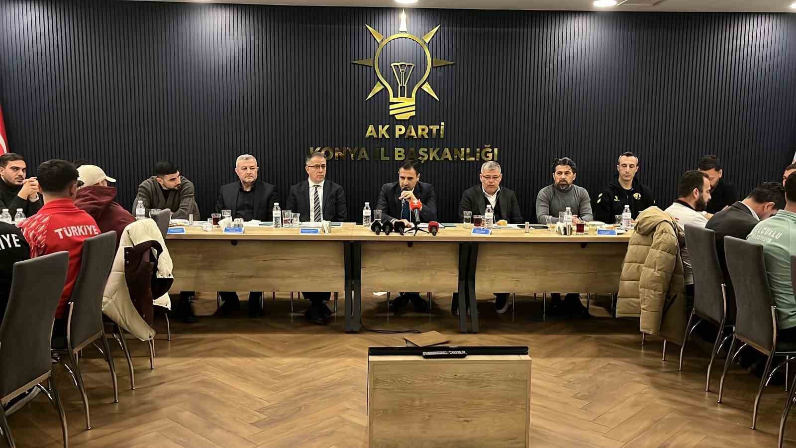 Spor camiası AK Parti Konya İl Başkanlığı’nın iftarında buluştu