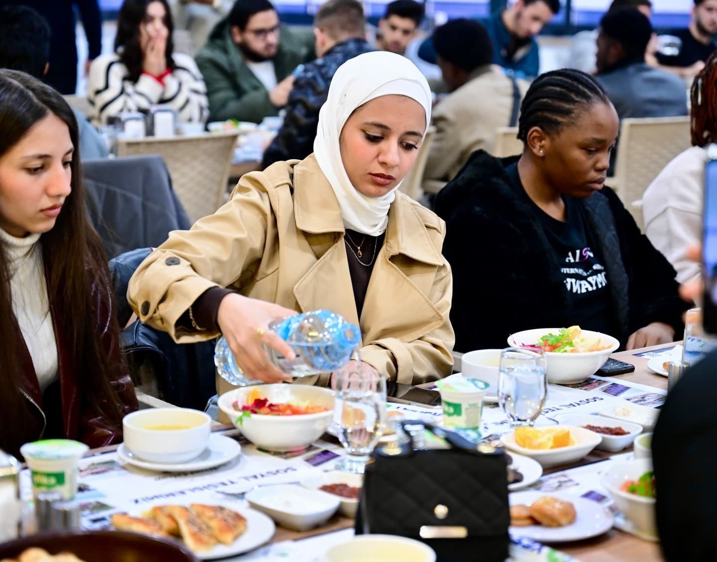 Başkan Geçit, 36 farklı ülkeden gelen uluslararası öğrencileri iftarda ağırladı