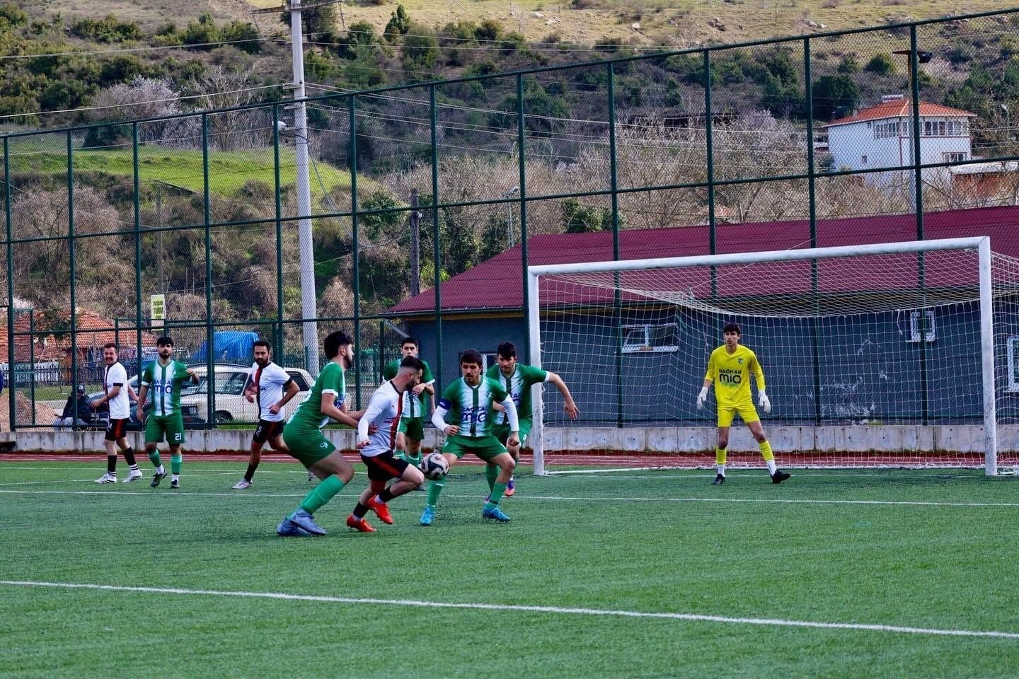 Bilecik 1’inci Amatör Lig’de Gülümbespor tutulamıyor