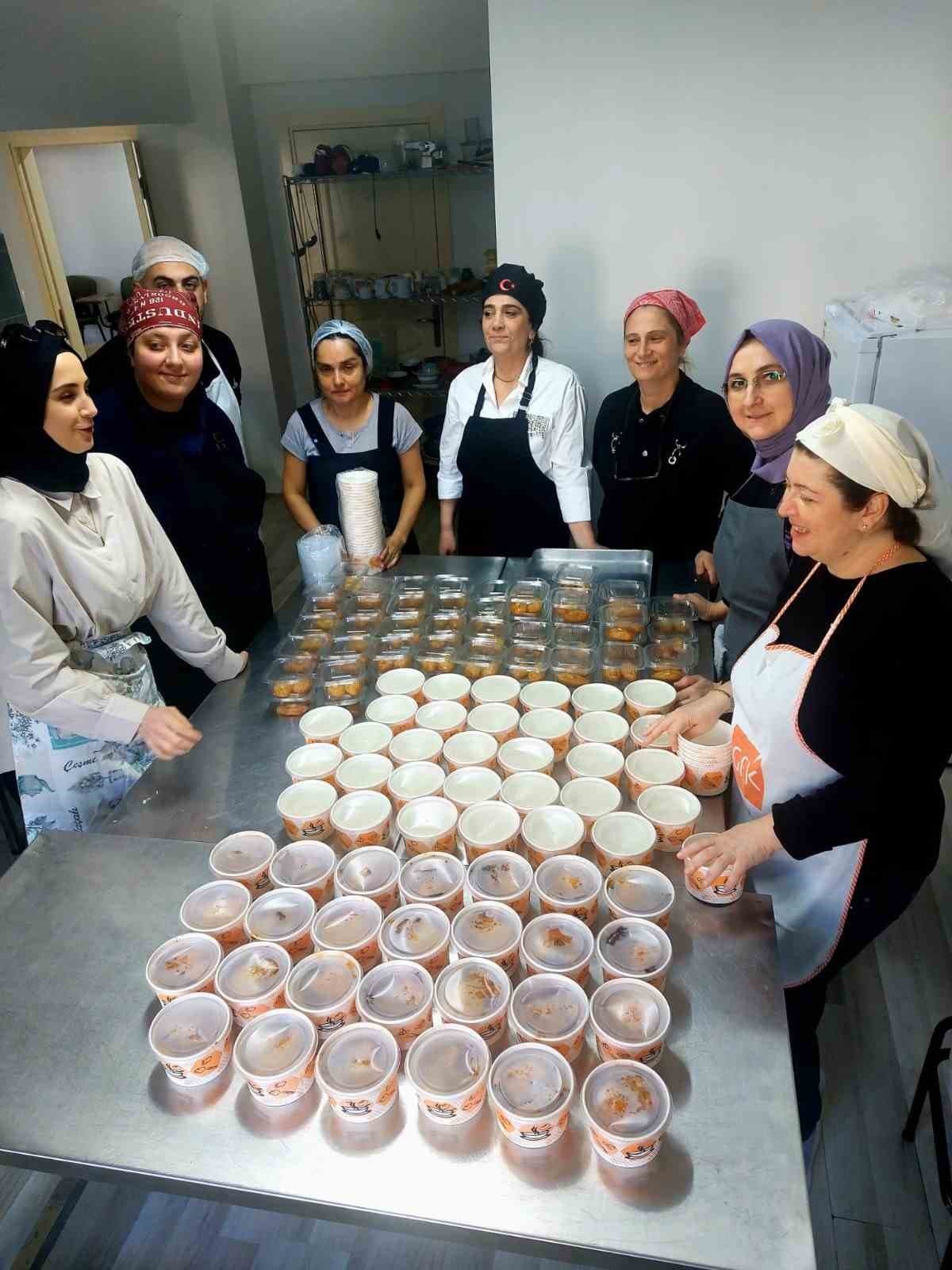 Balçova’da Ramazan dayanışması: "Maarifin kalbinde Ramazan"