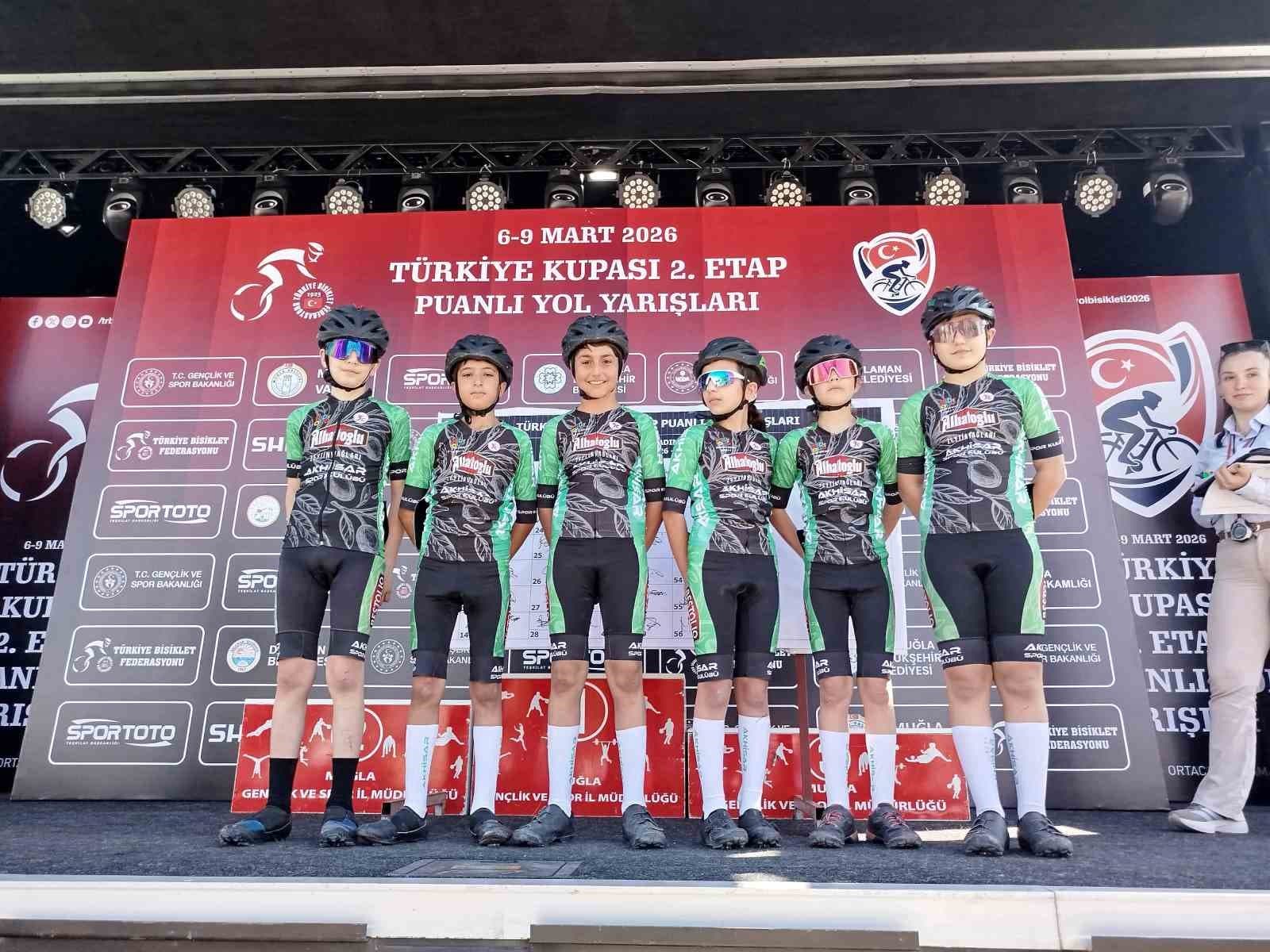 Akhisarlı minik pedallar Muğla’da kürsüye damga vurdu