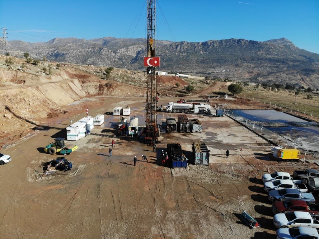 Hürmüz kapandı, Gabar stratejik güç oldu