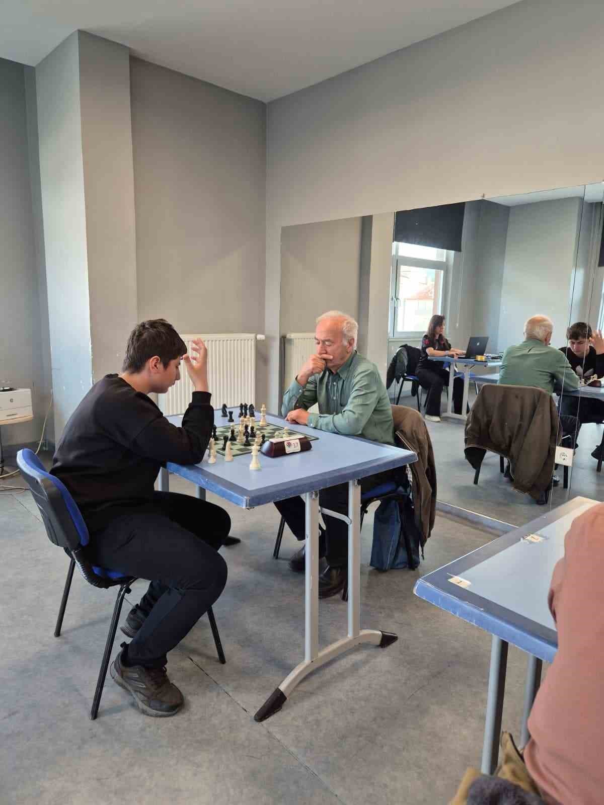 Bilecik’te satranç turnuvası düzenlendi