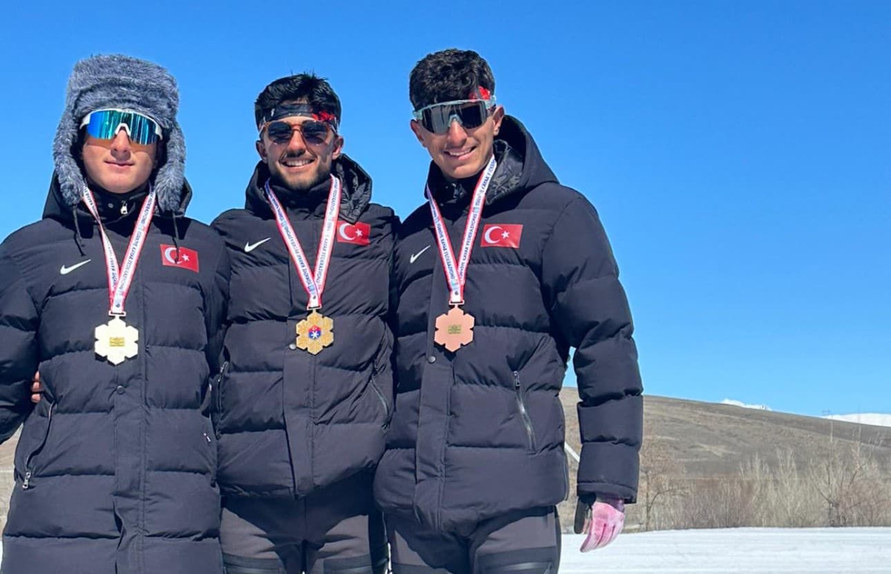 Yüksekovalı kayakçılar Türkiye şampiyonasına damga vurdu