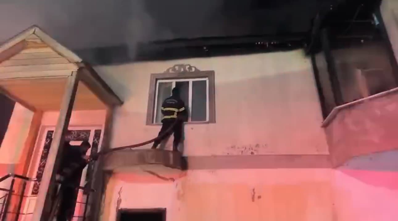 Yüksekova’da baca yangını