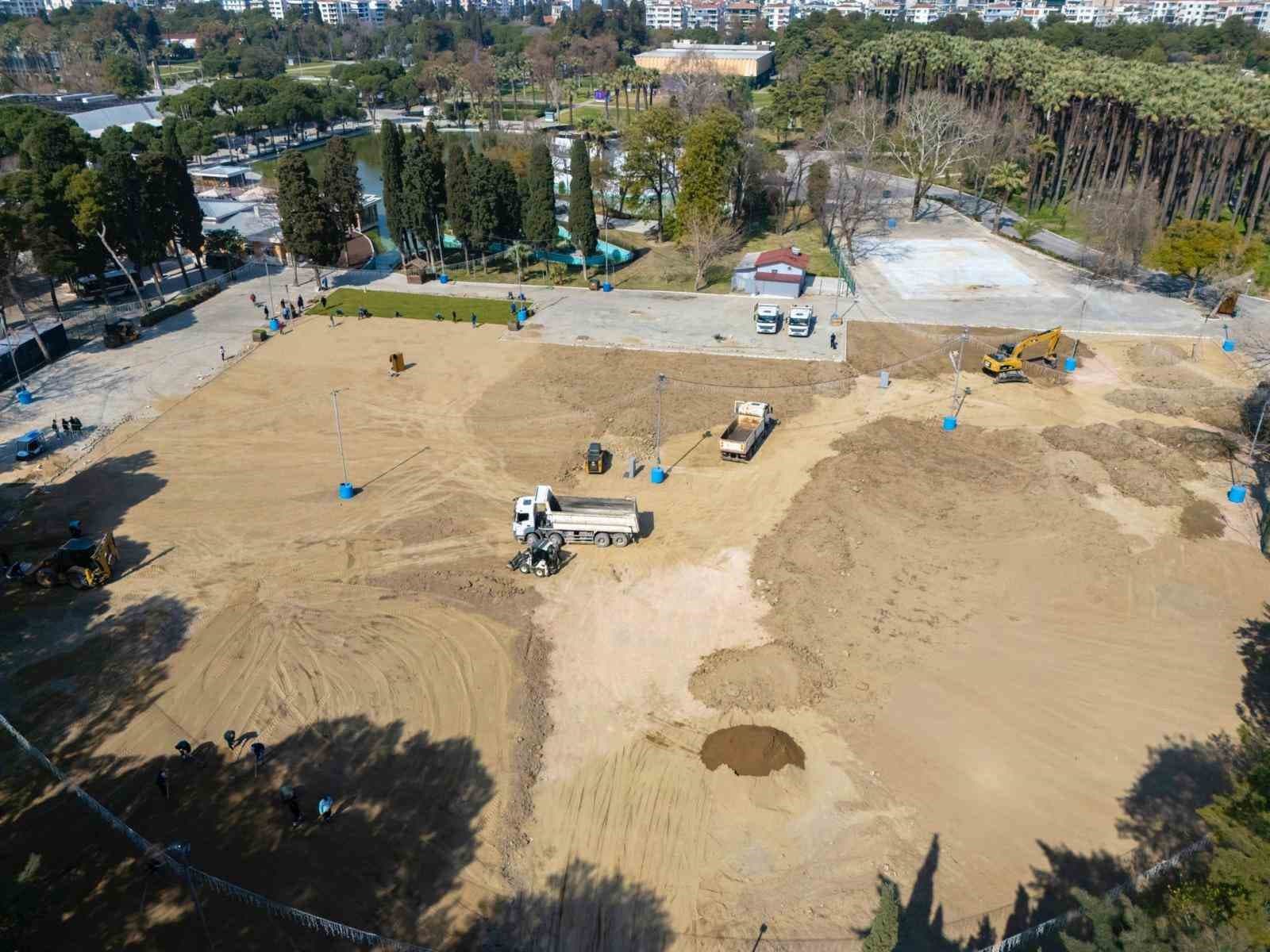 Lunapark alanına yeşille bütünleşen Zeytin Sahne geliyor