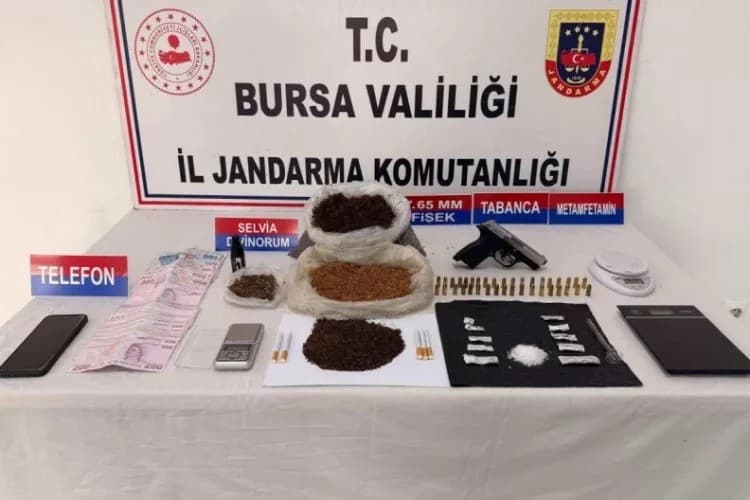 Bursa’da Jandarma’dan uyuşturucu tacirlerine darbe