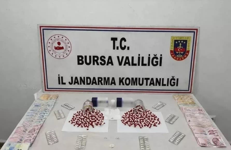 Bursa’da Jandarma’dan uyuşturucu tacirlerine darbe