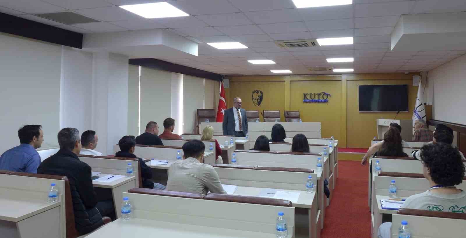 KUTO’da "Yiyecek-İçecek İşletmelerinde Yönetim" konulu eğitim düzenlendi