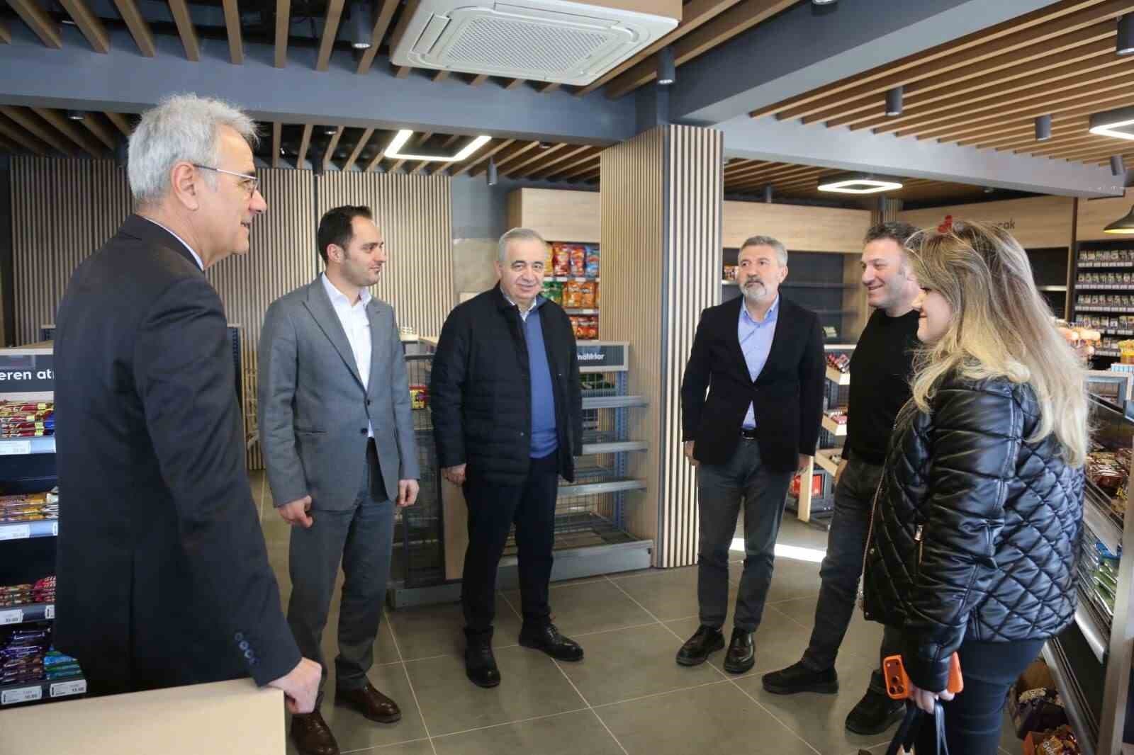 Özdemir, " Yerinde kalkınma ile ilçeler büyüyecek, Sivas güçlenecek"