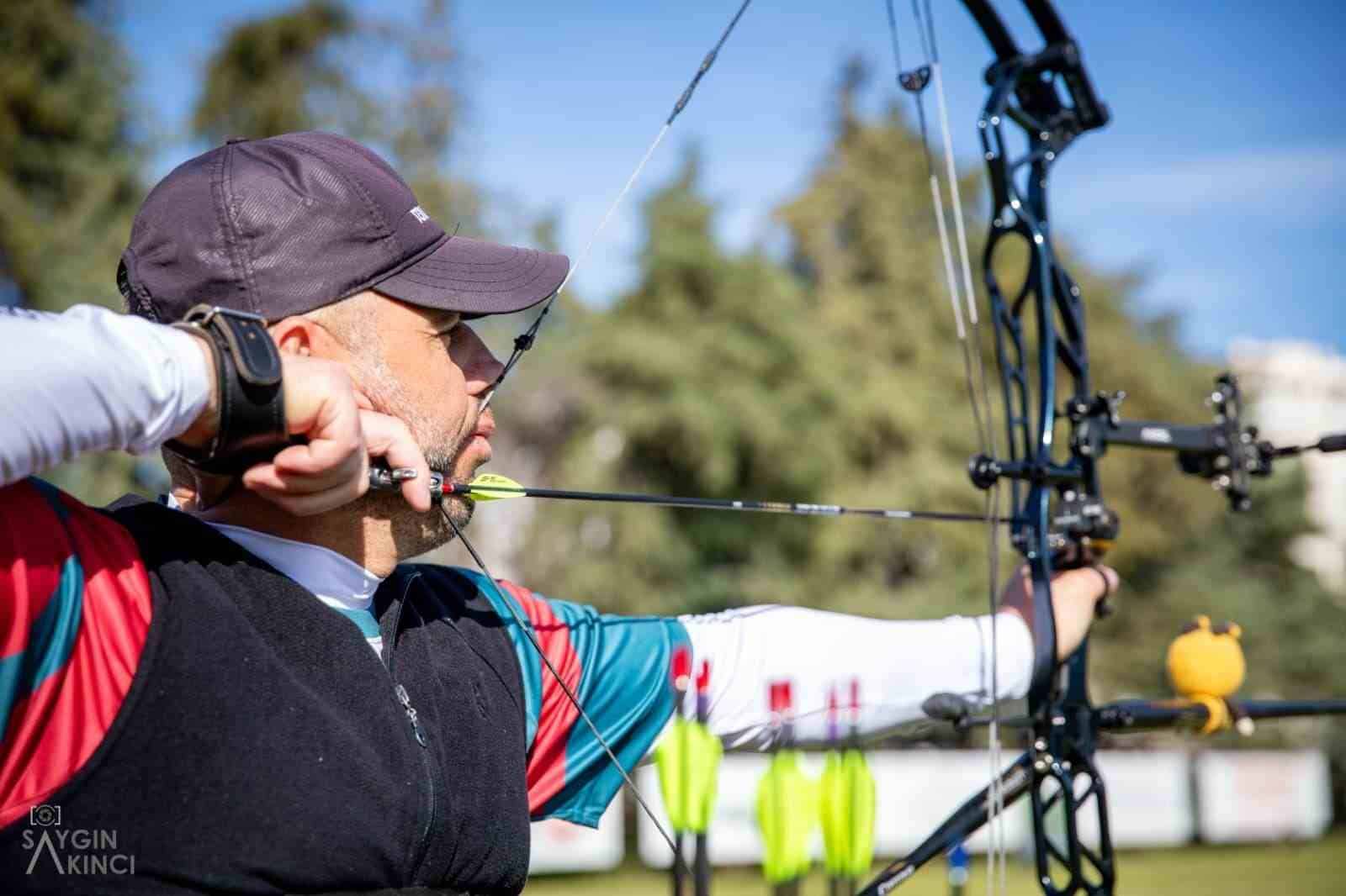 Denizlili Para Okçu Abdullah Yorulmaz Türkiye Şampiyonu oldu