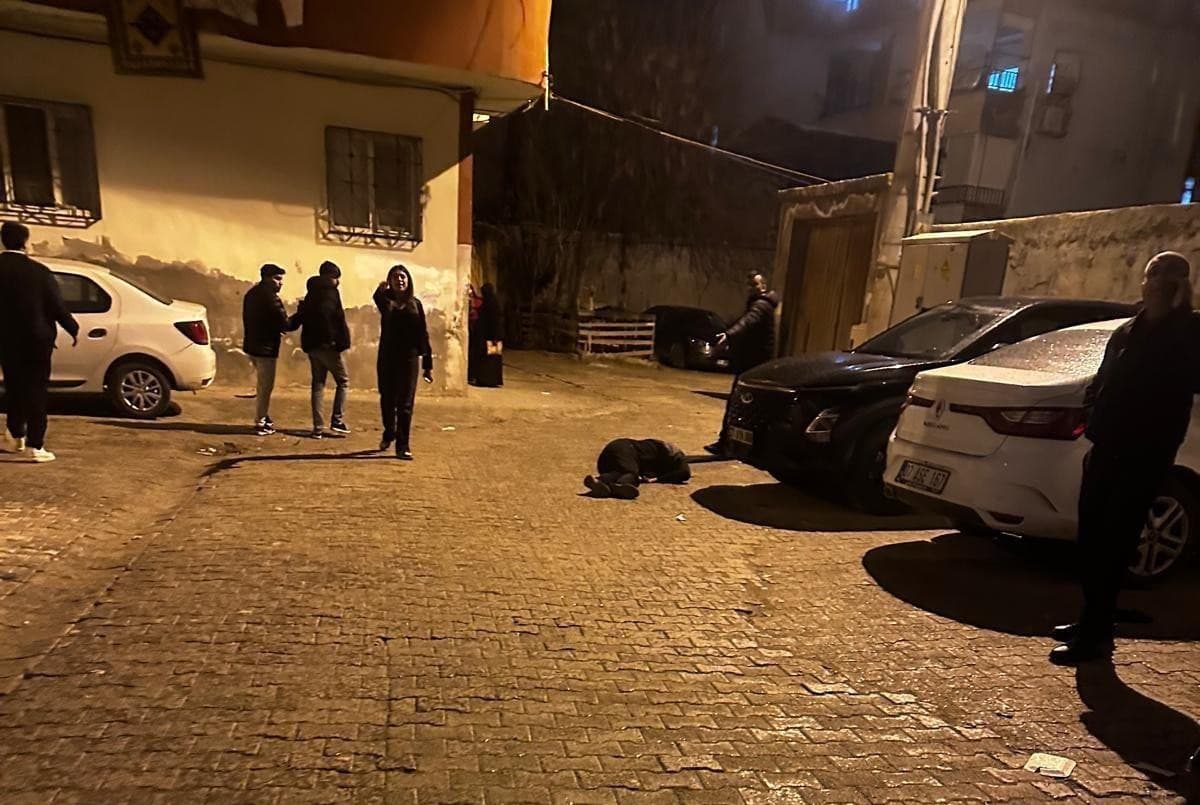 Cizre’de sokak ortasında silahlı saldırı