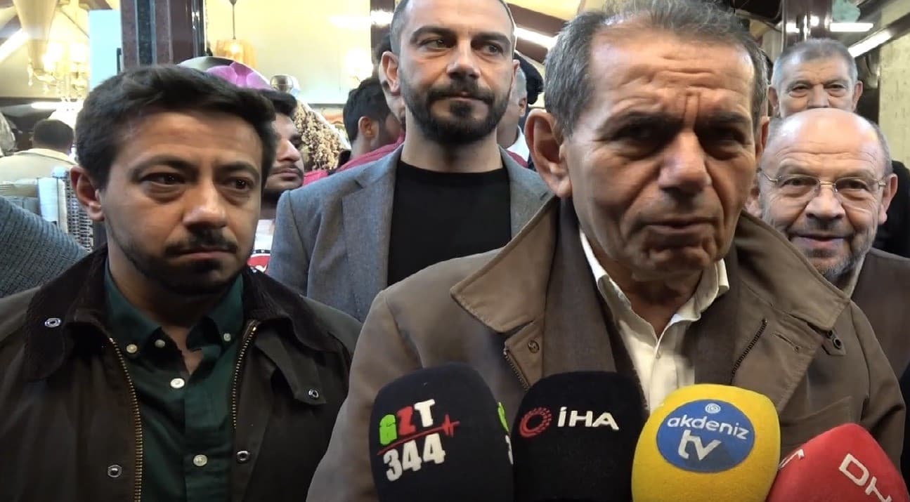 Galatasaray Başkanı Dursun Özbek depremzedelerle iftarda buluştu