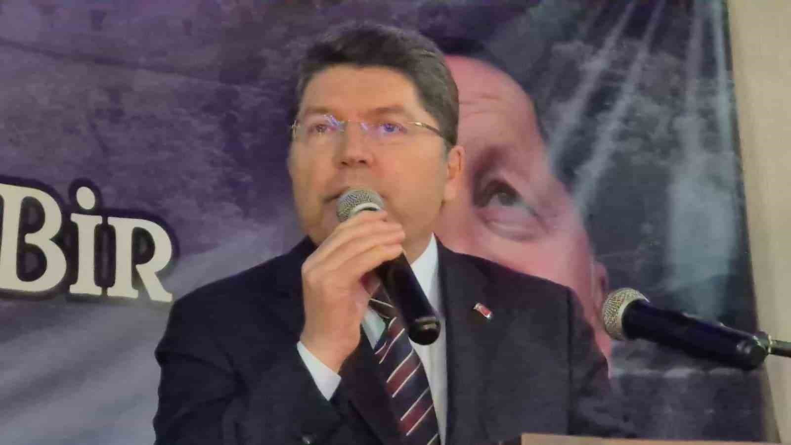 Eski Adalet Bakanı Tunç: "Son 23 yılda terörizme neden olan tüm unsurları ortadan kaldırdık"