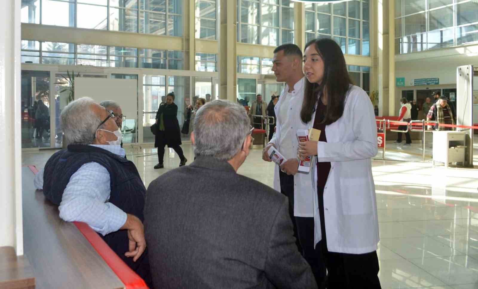 MSKÜ Tıp Fakültesi öğrencilerinden sigara dumanına karşı sosyal farkındalık projesi