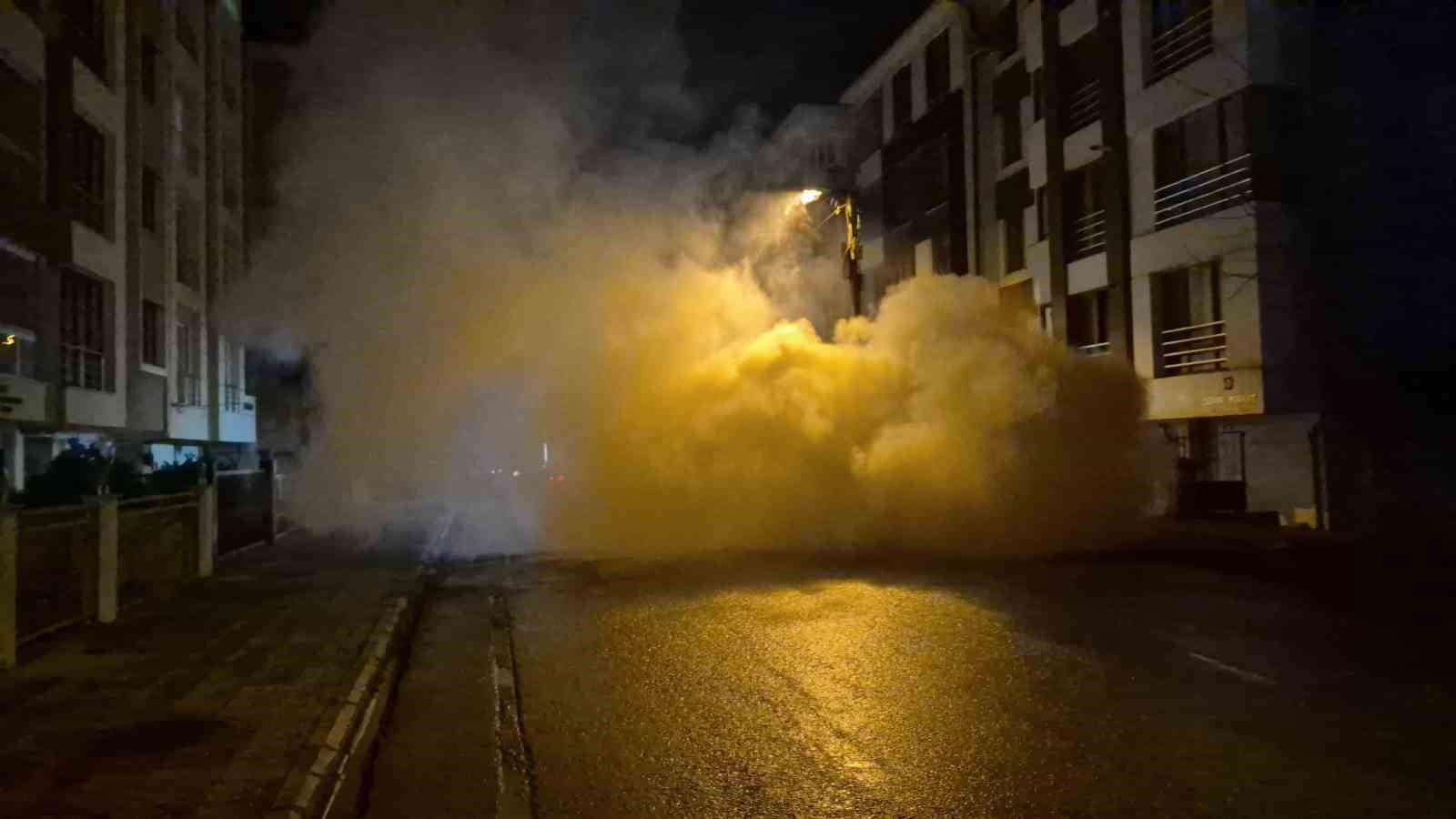 Eskişehir’de park halindeki LPG’li araç küle döndü