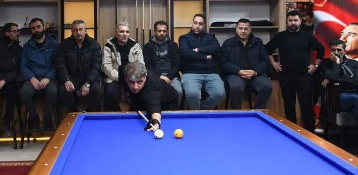 Hakkari’de üç bant bilardo heyecanı