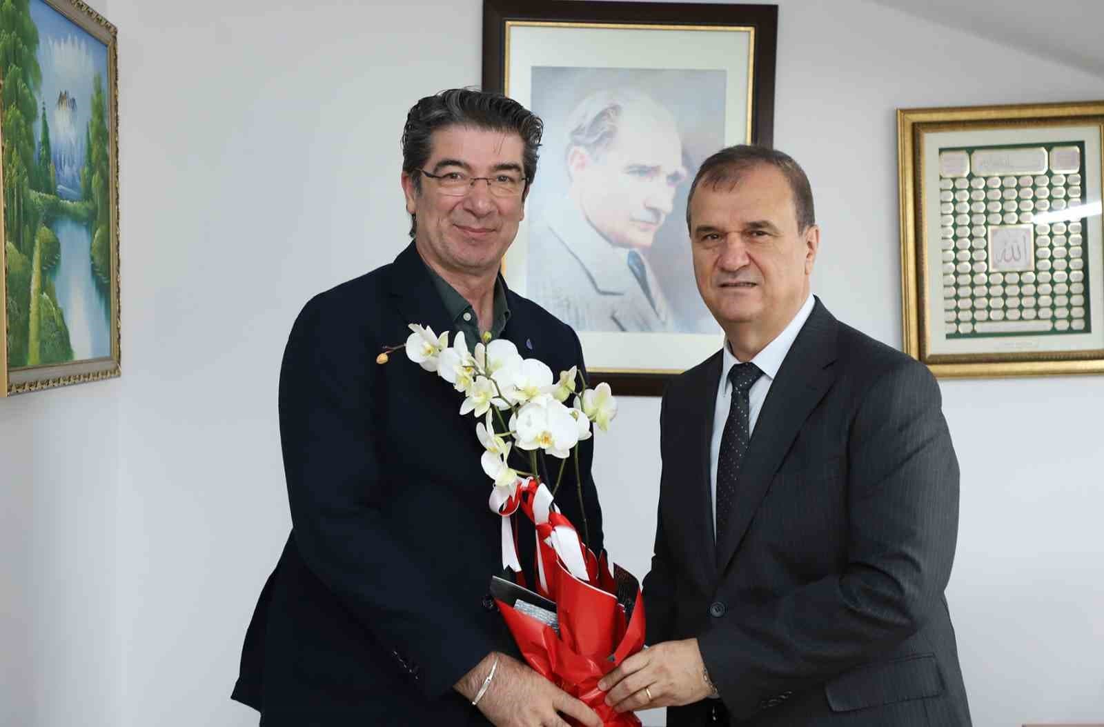 Büyükçekmece Belediye Başkan Vekili Çebi, sağlık çalışanlarının Tıp Bayramı’nı kutladı