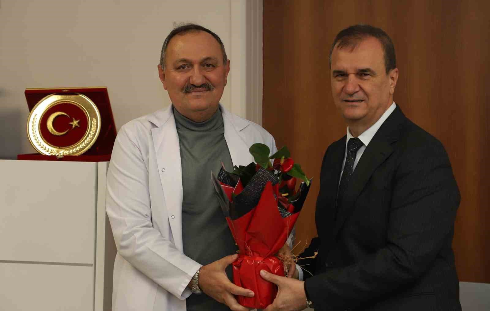 Büyükçekmece Belediye Başkan Vekili Çebi, sağlık çalışanlarının Tıp Bayramı’nı kutladı