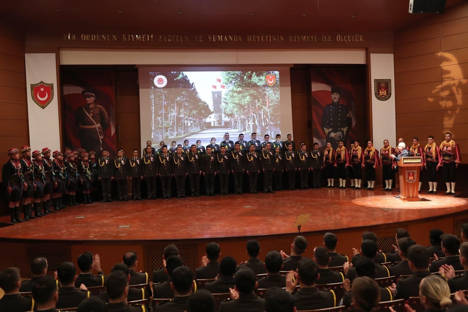 Bakan Güler: "Çevremizdeki bu ateş çemberine rağmen ülkemiz istikrar adası olma vasfını sürdürüyor"