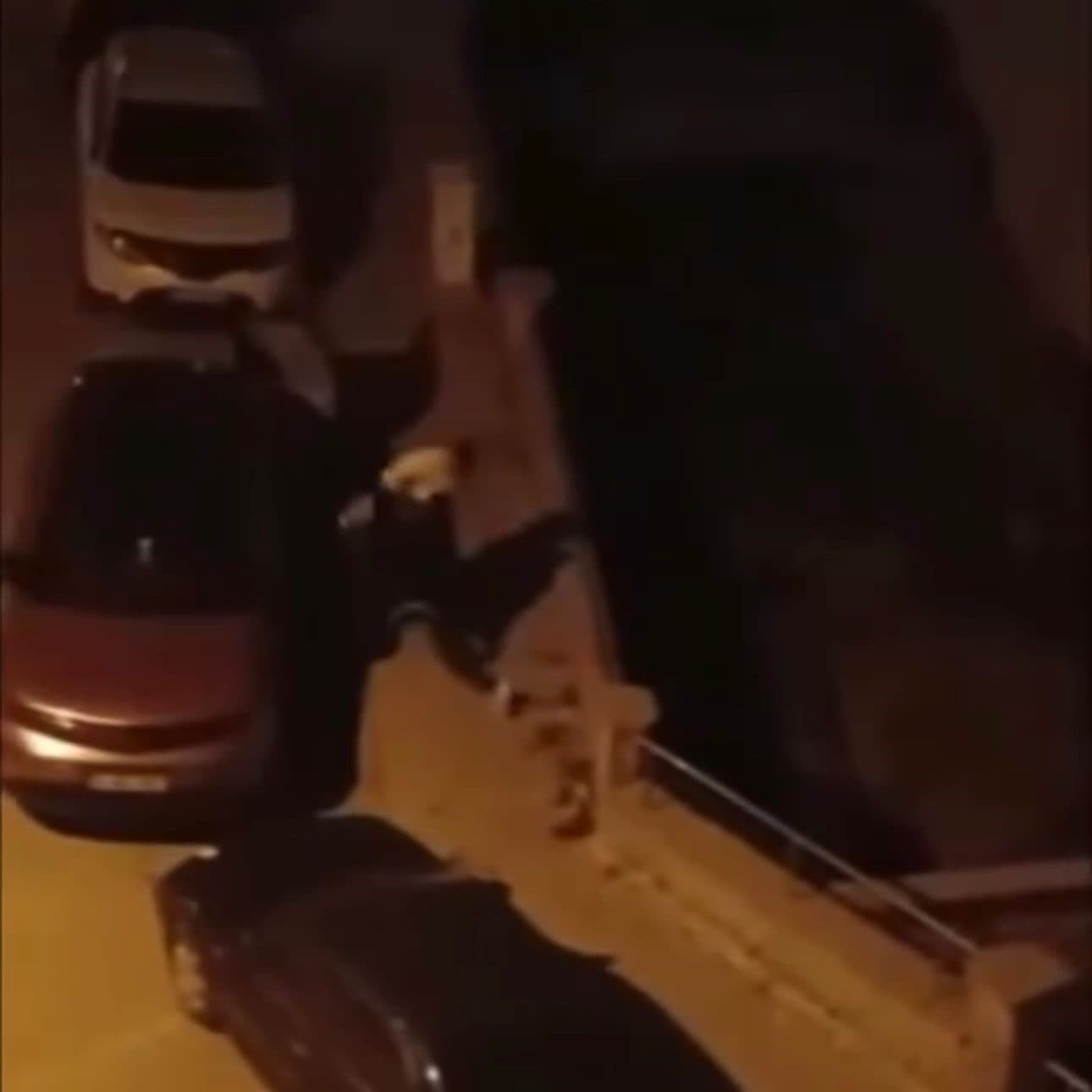 İki grup arasındaki yumruklu kavga kamerada