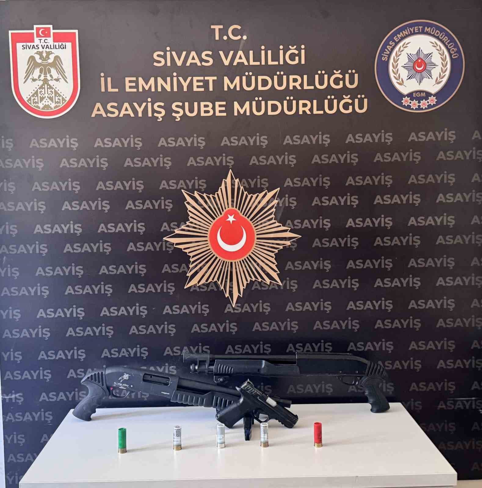 Sivas’ta araçlara ateş açan şüpheliler yakalandı, 6 şüpheli tutuklandı