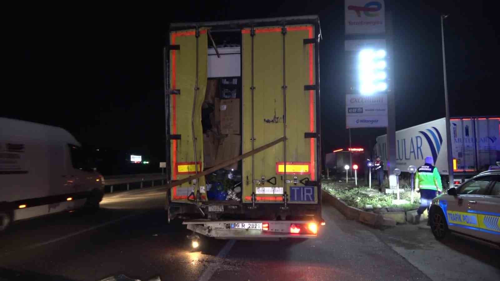 Amasya’da yolcu otobüsü ile tırın çarpıştığı kazada 11 yaralı