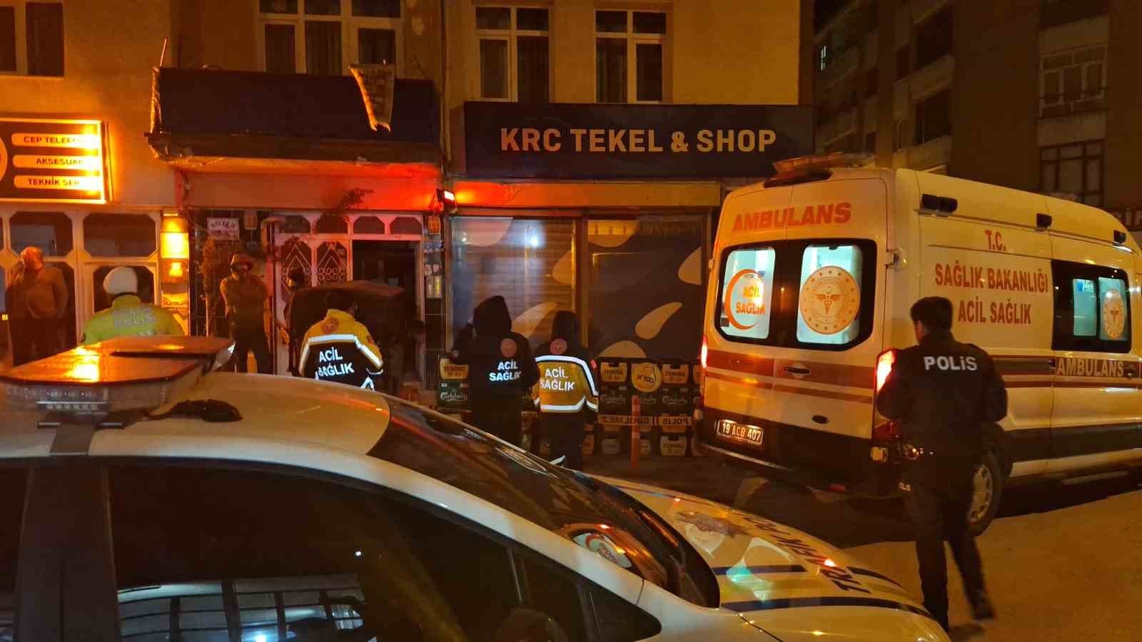 Metrelerce yükseklikten beton zemine düşen yaşlı adam hayatını kaybetti