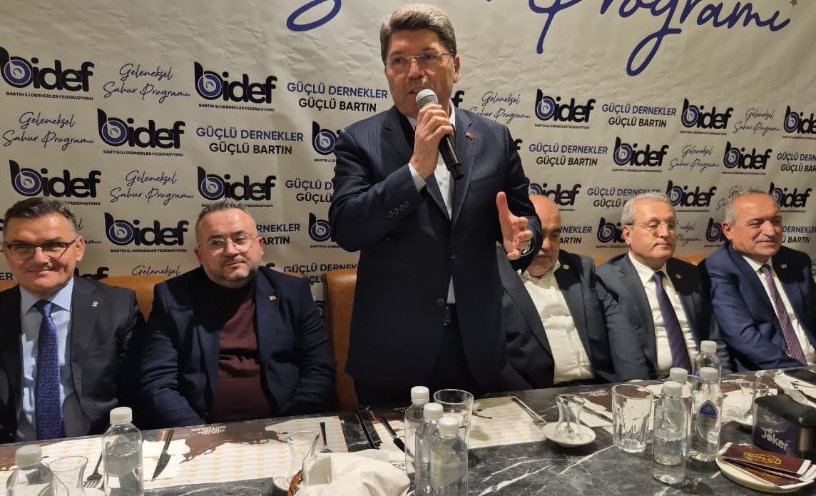 Eski Adalet Bakanı Tunç, ’’Maalesef soykırımı önleyecek, kadınların , çocukların katledilmesini engelleyecek bir sistem dünyada kurulamadı’’