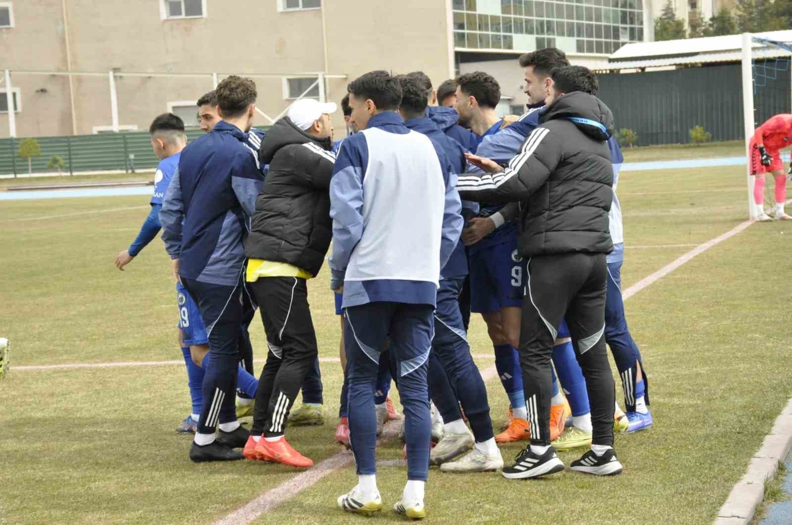 TFF 3. Lig: 2. Grup: Erciyes 38 FK: 3 - Kırşehirspor: 2