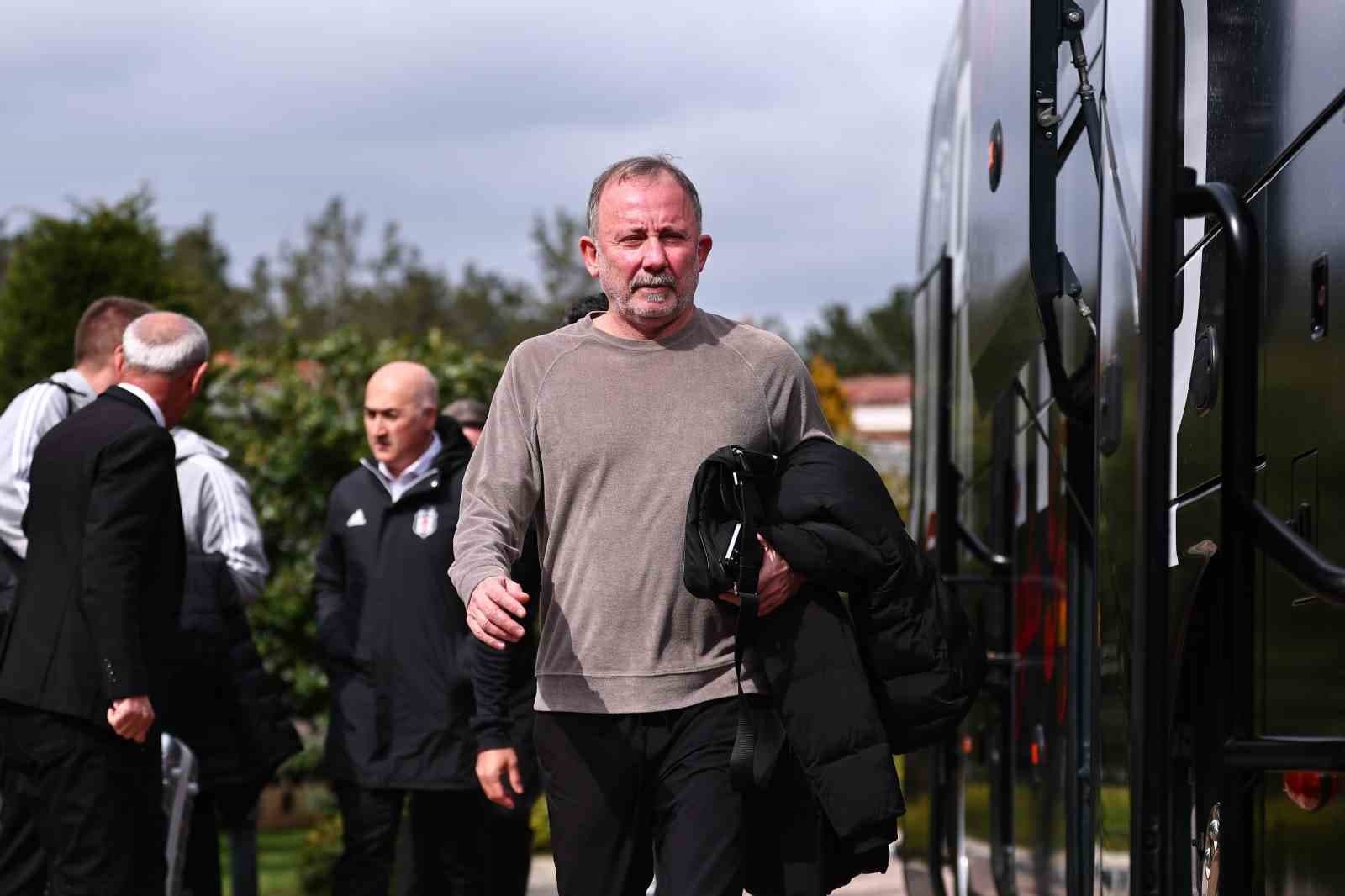 Beşiktaş’ın Gençlerbirliği maçı kadrosu belli oldu