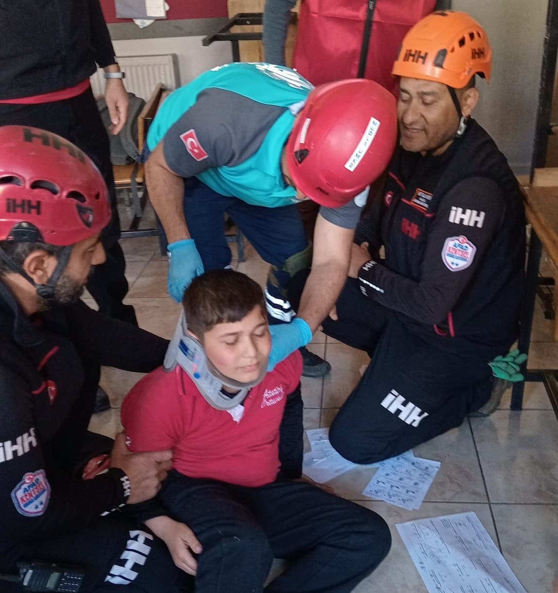 Köyceğiz Atatürk Ortaokulu’nda Afet Tatbikatı gerçekleştirildi