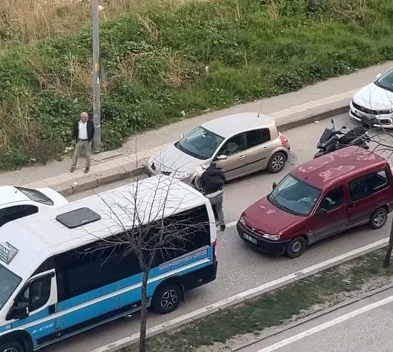 Trafikte coplu kavganın failleri yakalandı: 180 bin lira ceza kesildi