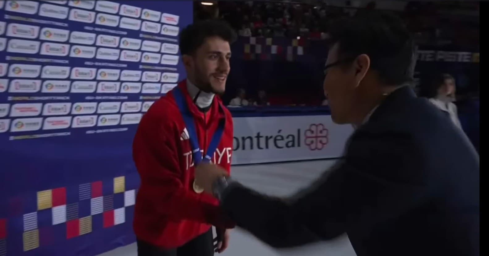 Furkan Akar’dan tarihi madalya